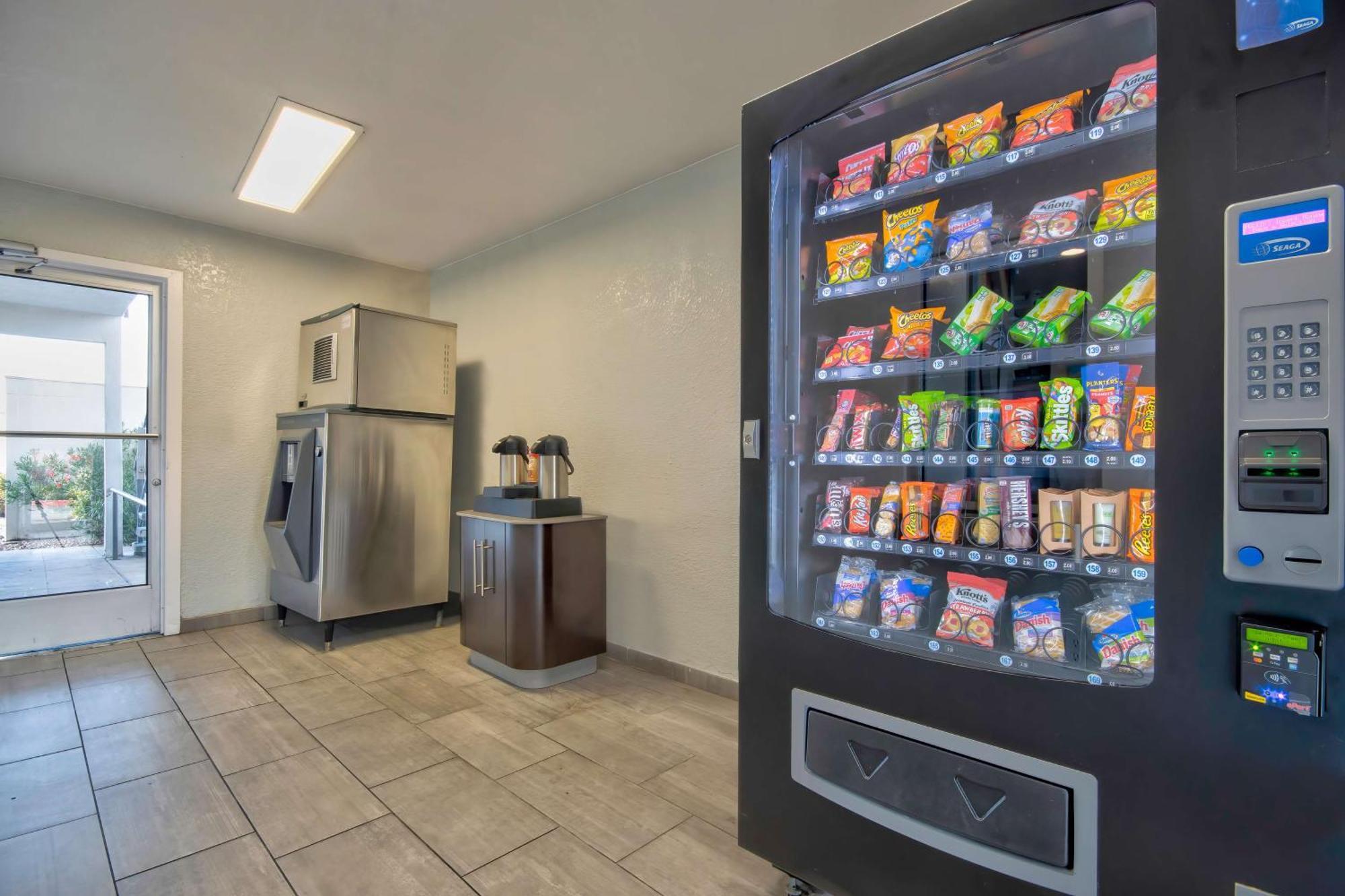 Motel 6-Albuquerque, Nm - Midtown Εξωτερικό φωτογραφία